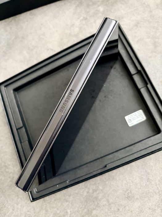 Samsung Z Fold 6 black edition