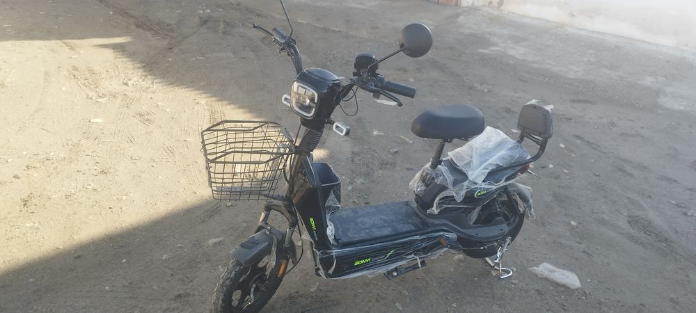 Новый електроскутер