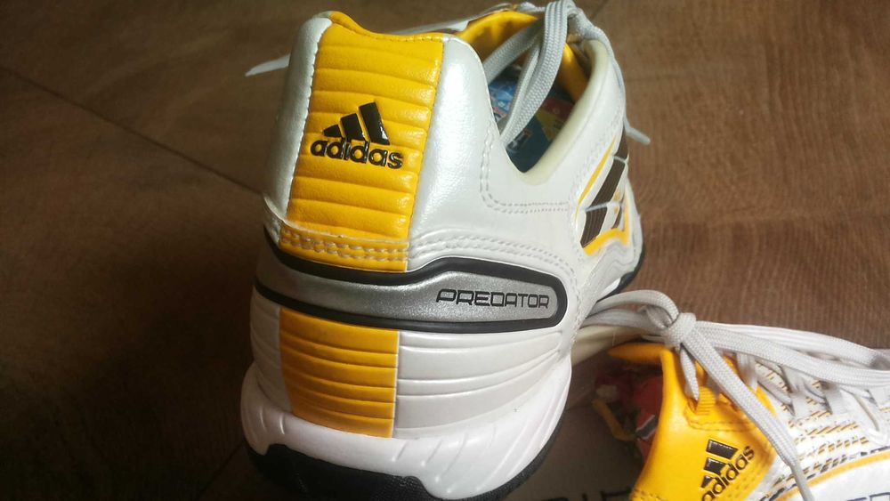 Adidas PREDATOR Football EUR 39 1/3 стоножки ест кожа369-14-S