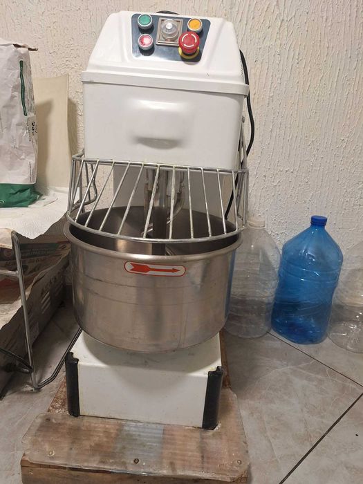 Тестомесачка spiral mixer