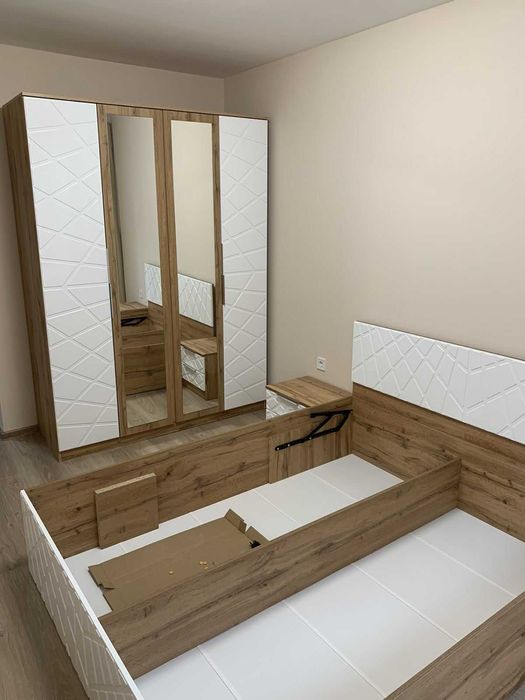 Тристаен апартамент в Центъра