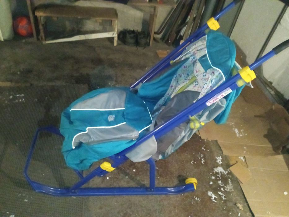 Продам санки зимние