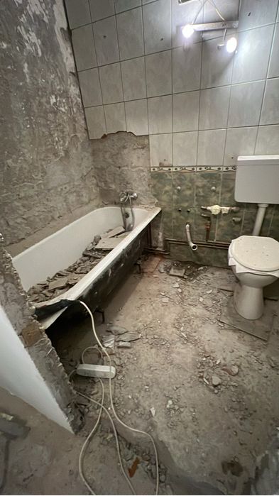 Zugrăveli + Reparații + Debarasare | Mutări Garsoniere București