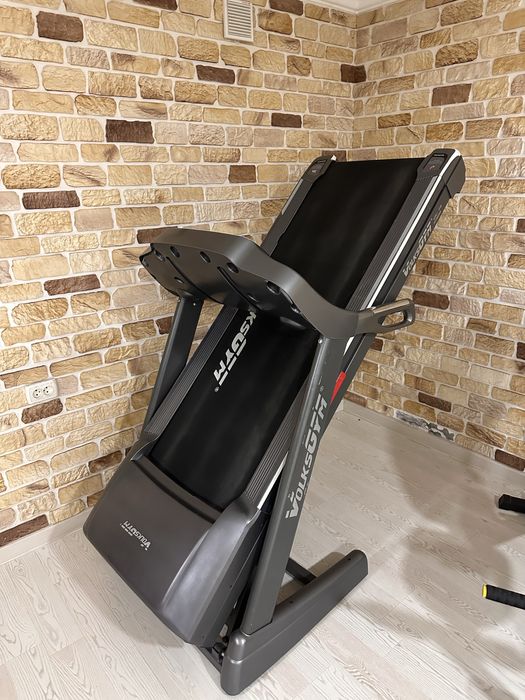 Продается беговая дорожка в отличном состоянии