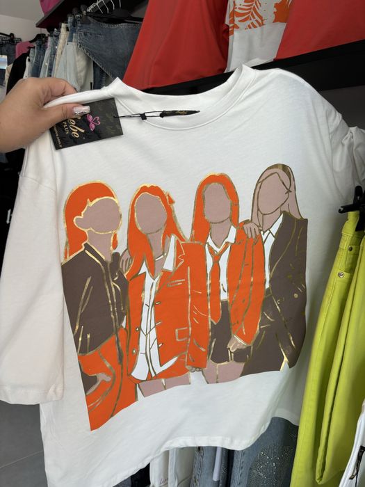 Дамски тениски. уникална материя! Нови!