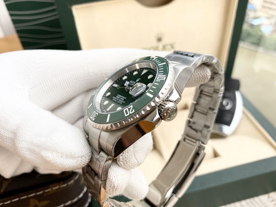 Часовник Rolex Submariner Hulk