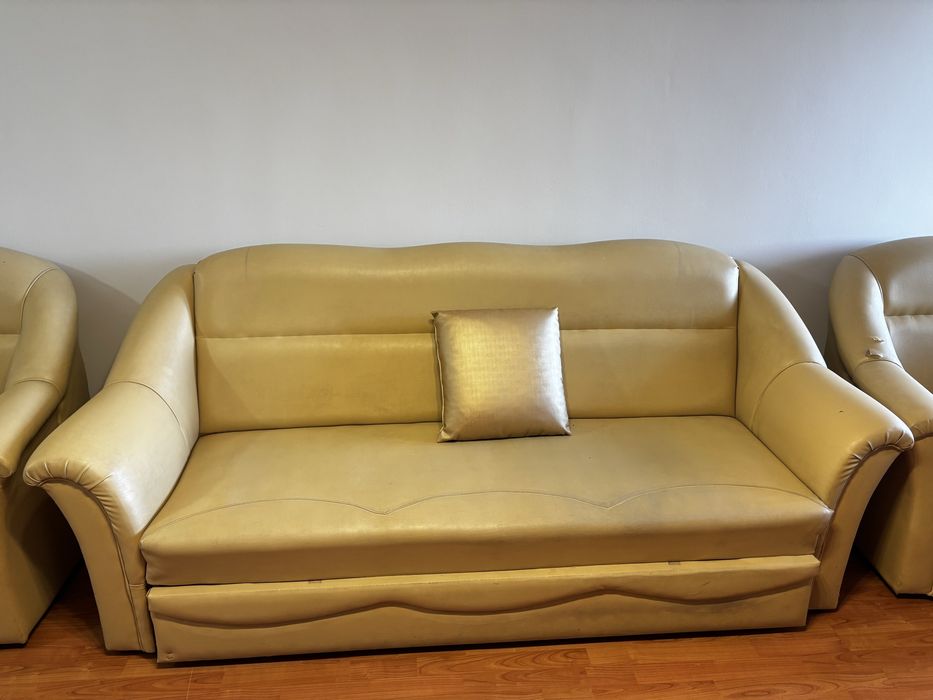 Set canapea extensibilă + 2 fotolii