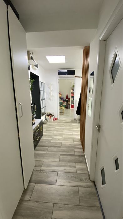 Vând apartament 2 camere decomandat, Calea București, zona Institut