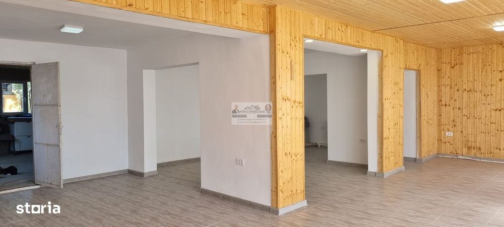 Spatiu comercial/Apartament la etaj/Teren 1187 mp