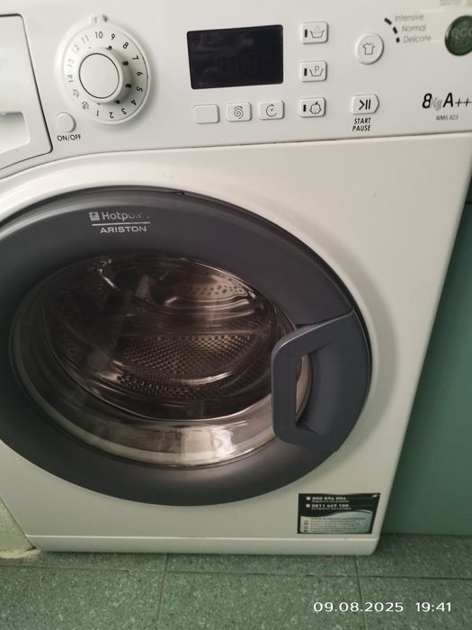 Продавам пералня Ariston Hotpoint 8 кг