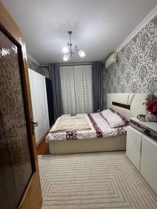Срочно продаю недорого 2/5/5 Юнусабад 5. 60 кв. С ремонтом. 62000 уе.