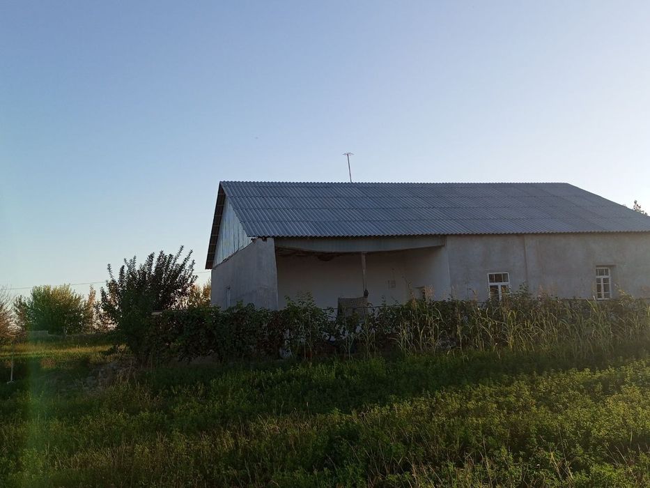 барча шароитларга эга уй жой сотилади