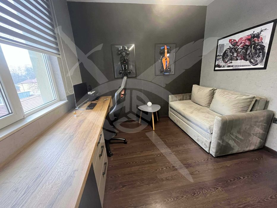 Продава се Тристаен апартамент в Пловдив, Кючук Париж - 93 кв.м за 1152 €/кв.м - Снимка #3