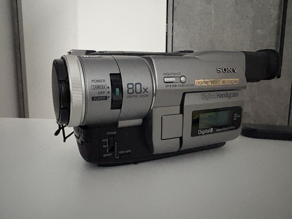 Sony DCR-TRV110E Handycam Digital8 – funcțională