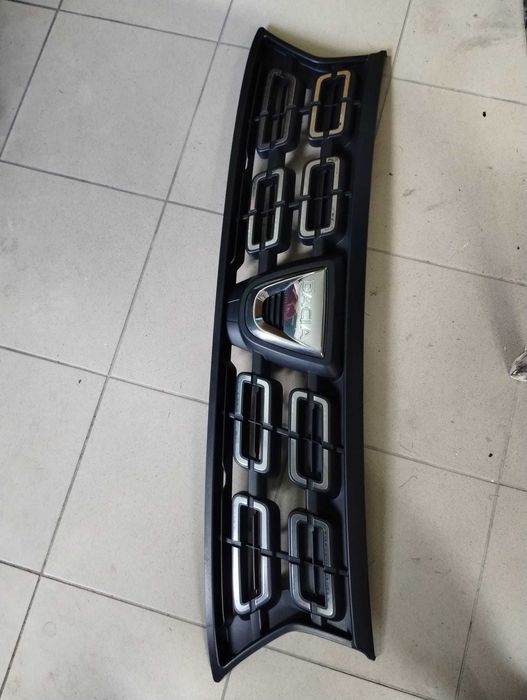 Grila bara fata Dacia Duster 2 (2018 - 2024)