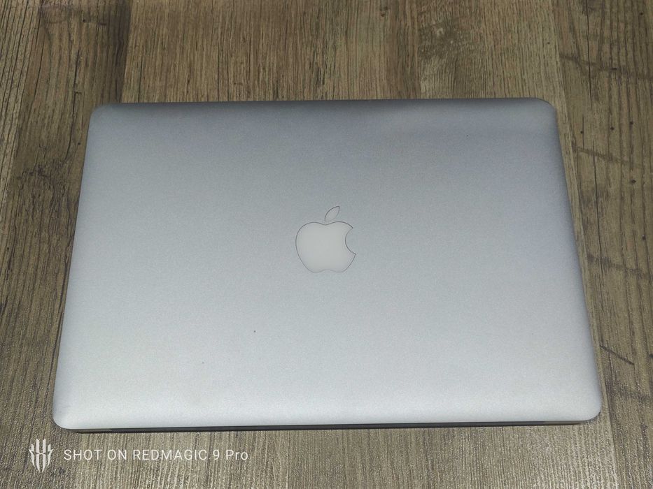 Macbook air 13, 2013 год