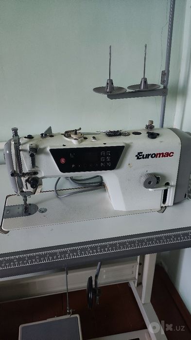 Швейная машина AHE5C