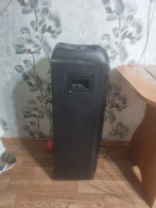 Продам Колонку  в хорошем состояние