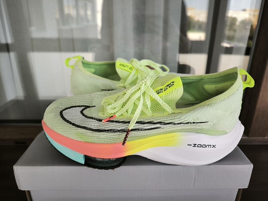 Nike Air Zoom Alphafly NEXT% în culoarea "Barely Volt", masura 40, 26 cm