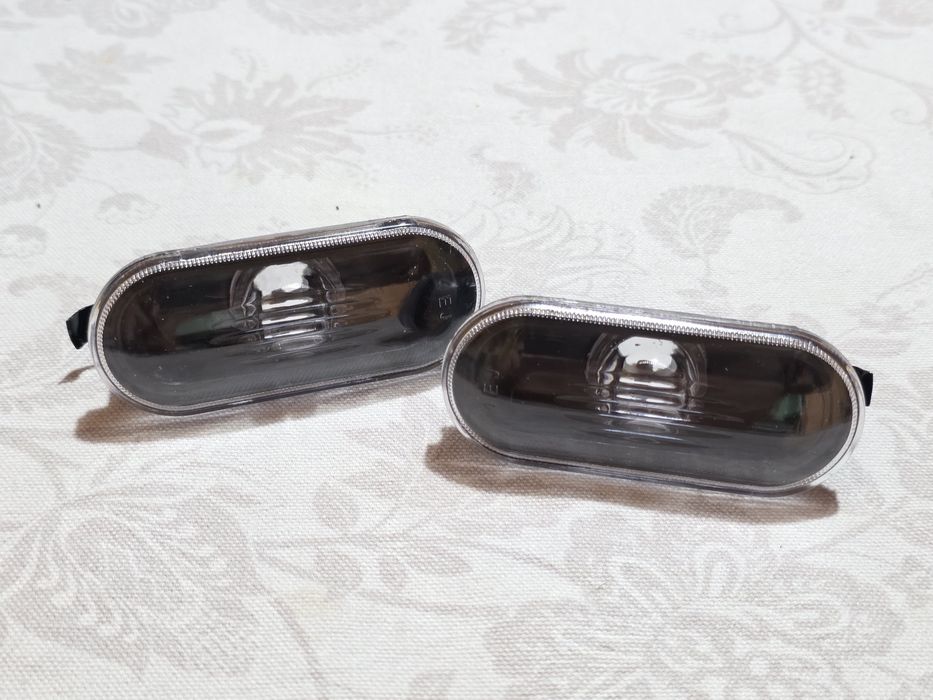 Черни странични калник мигачи за Фолксваген VW, SEAT, SKODA