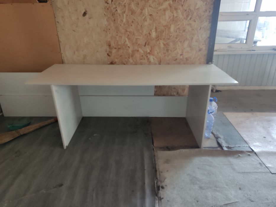 Витрина и Стол для магазин