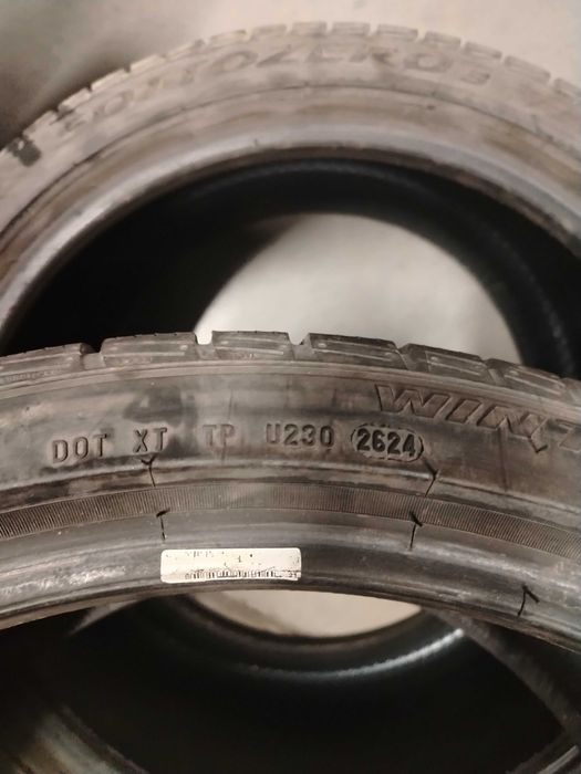 2бр. зимни гуми 315/30/21 Pirelli