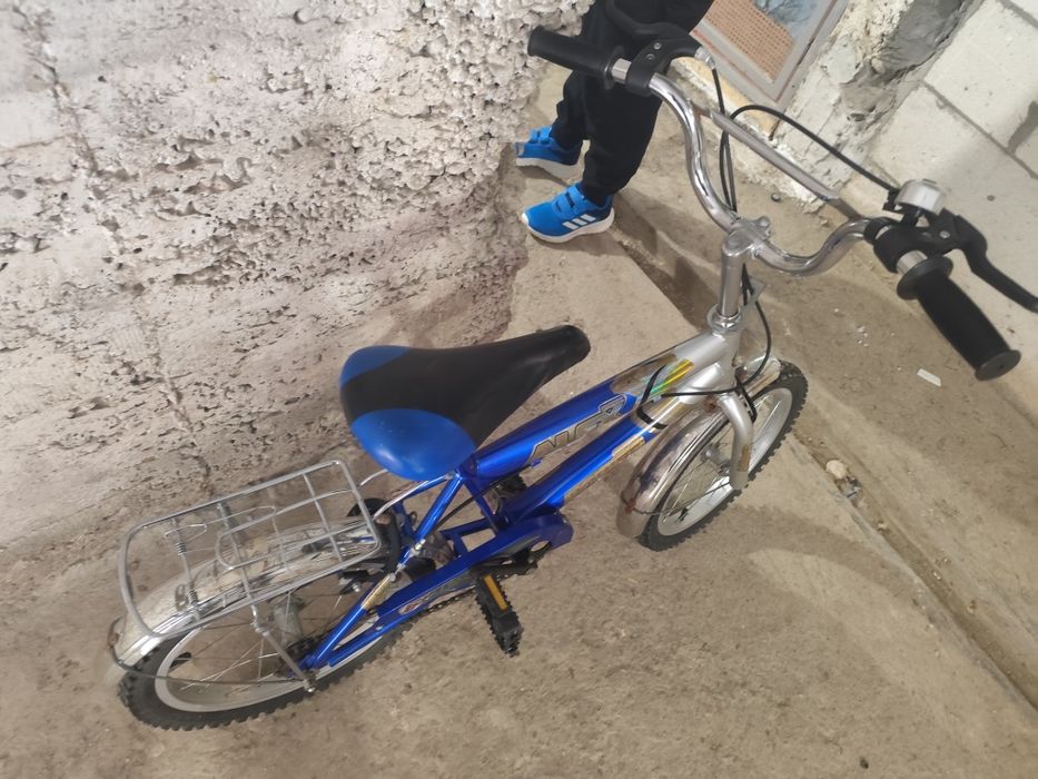 Bicicleta de vânzare