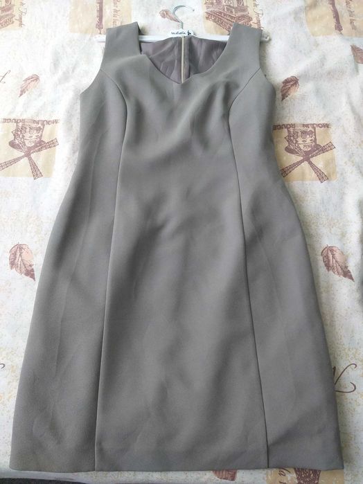 Дамски костюм-рокля и сако