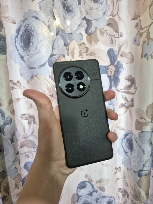 Продам OnePlus 13 GLOBAL – как новый.