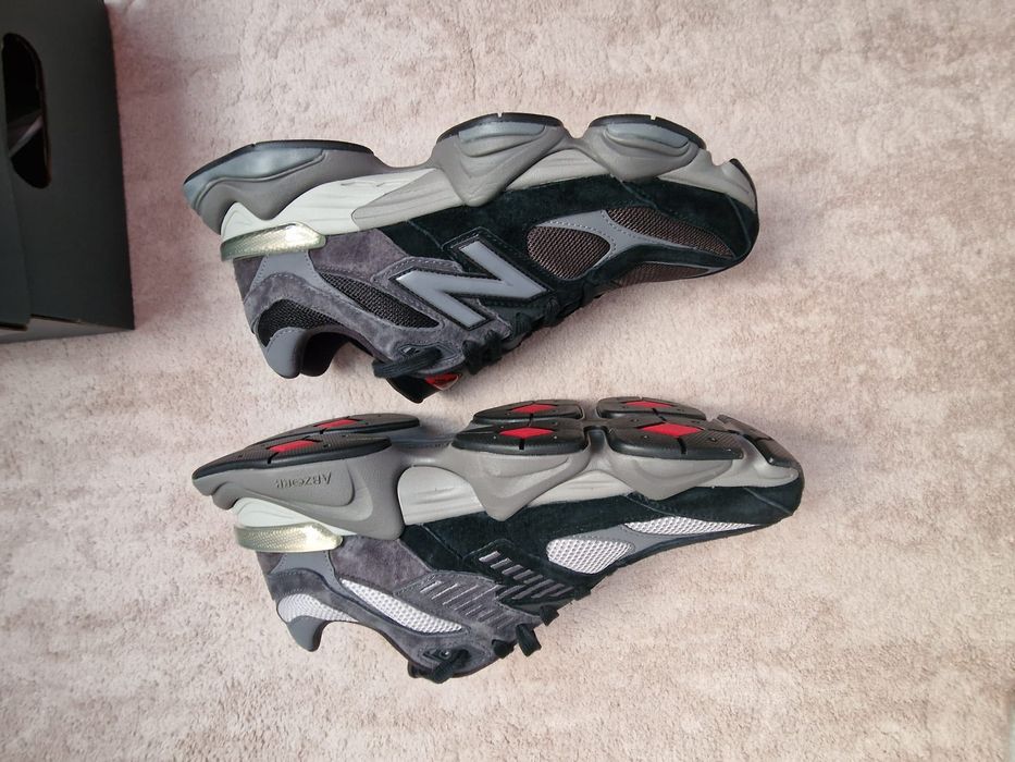 Чисто НОВИ New Balance 9060