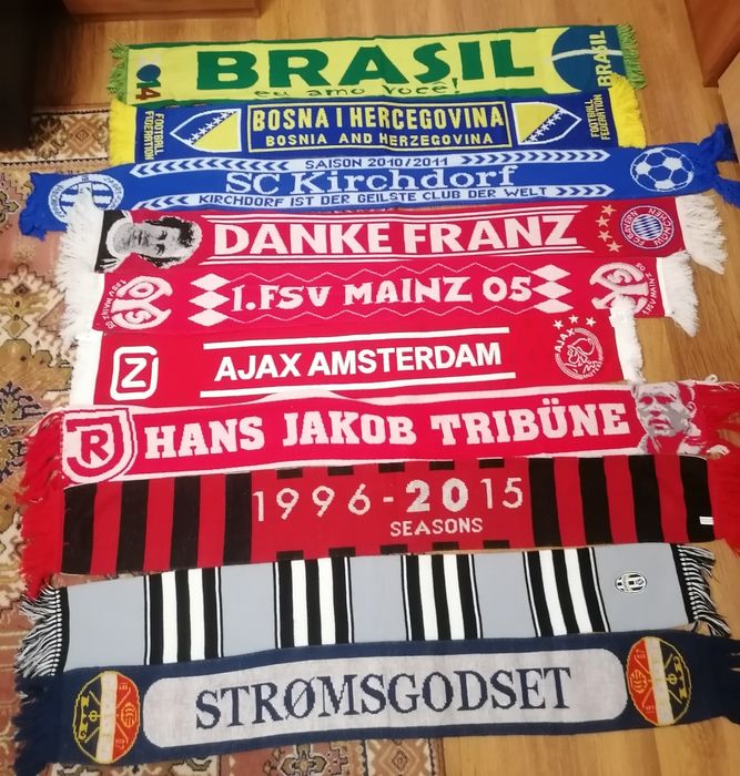 Колекционерски футболни шалове