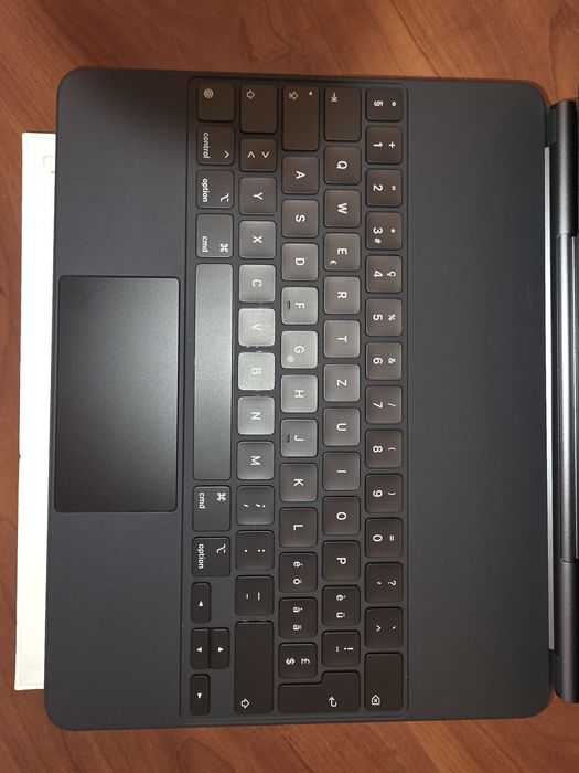 Apple Magic Keyboard pentru iPad Pro 12.9 inch