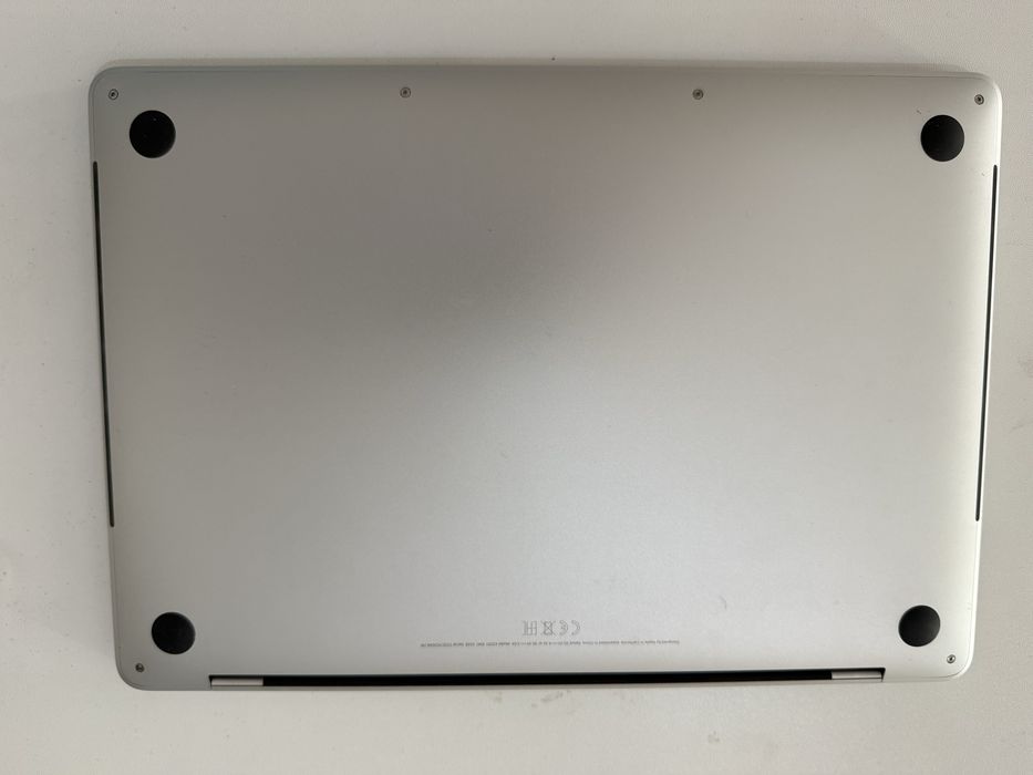Macbook Pro 13 inch 16gb RAM 1TB SSD