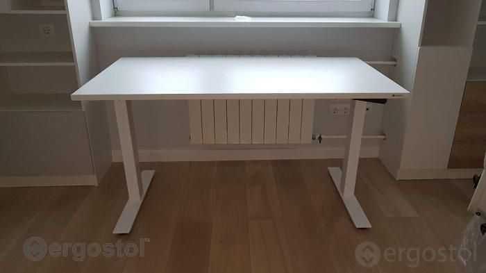 Регулируемый стол Ergostol Handle (160x80 см)