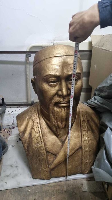Продам бюст Абая – эксклюзивное предложение