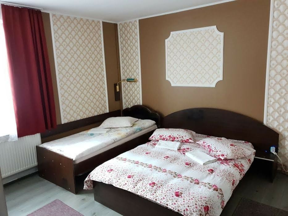 Cazare* * * zona Spital/Complex Weekend Târgu Mureș