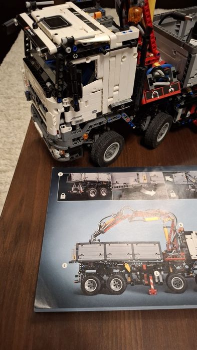 Lego Technic Mercedes Arox 42043