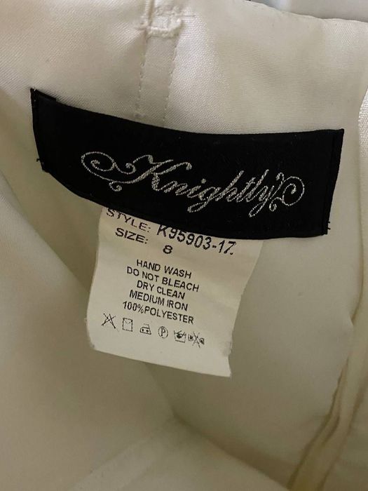 Платье в отличном состояний продам