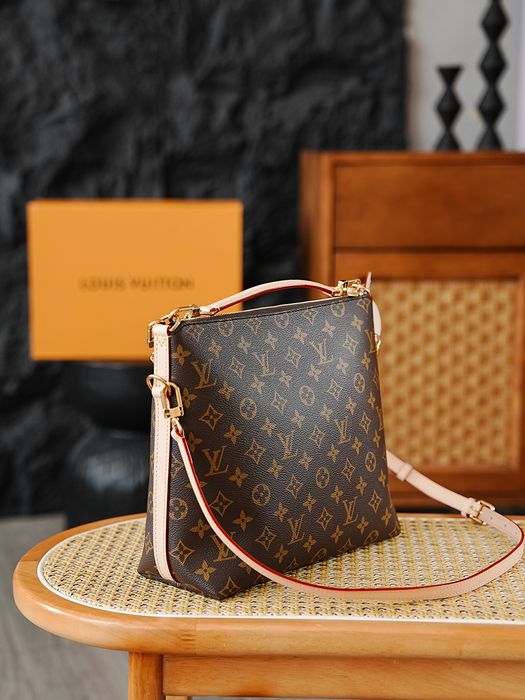 Geanta Louis Vuitton Multipass 30cm, tip Premium