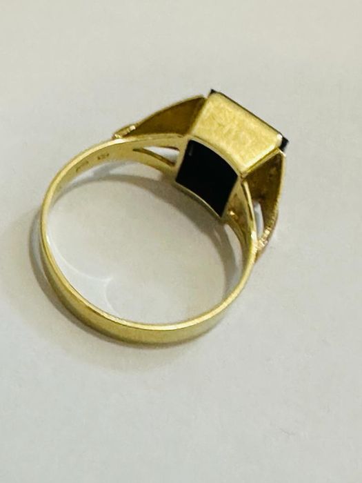 Inel aur 14 k și onix lucrat manual