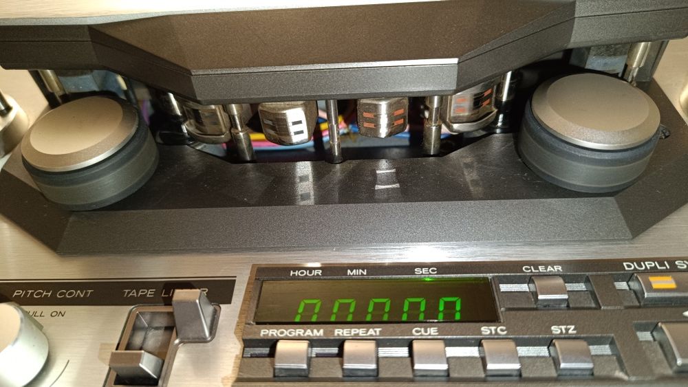 Магнитофон TEAC  X-1000R