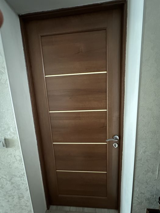 Продам межкомнатные двери