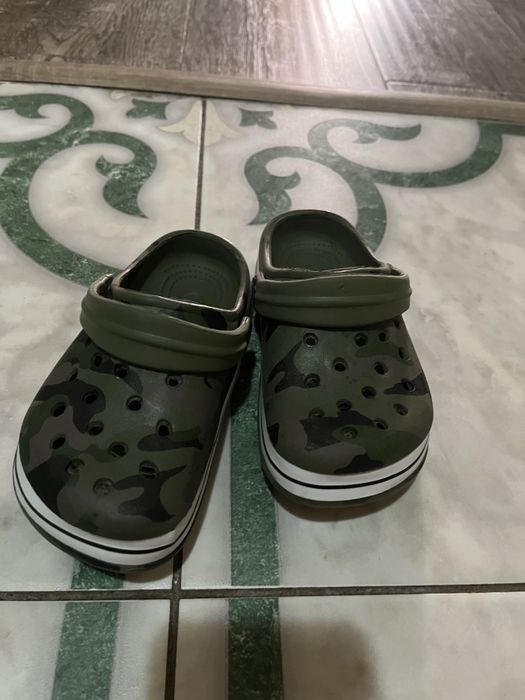 Продам шлепанцы