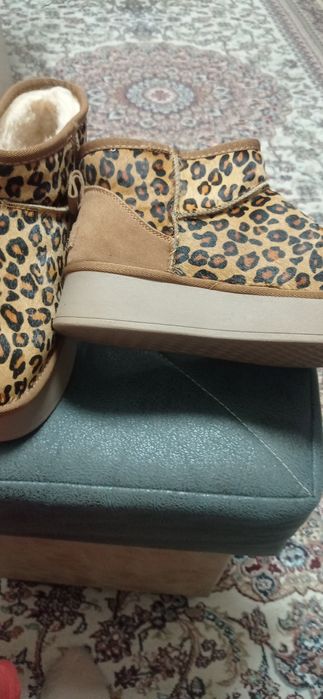 УГГИ. НОВЫЕ. Толстый МЕХ. Оригинал. Китай