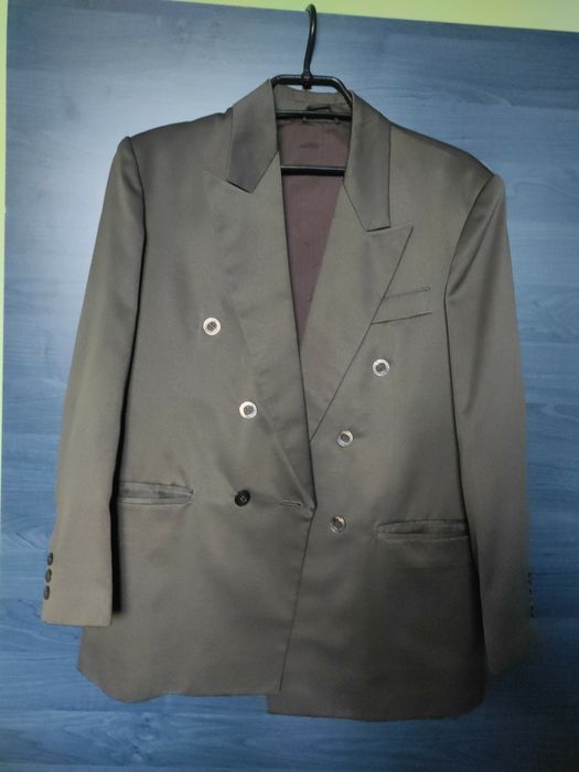 Sacouri de bărbați, diferite mărimi, diferite modele, diferite culori