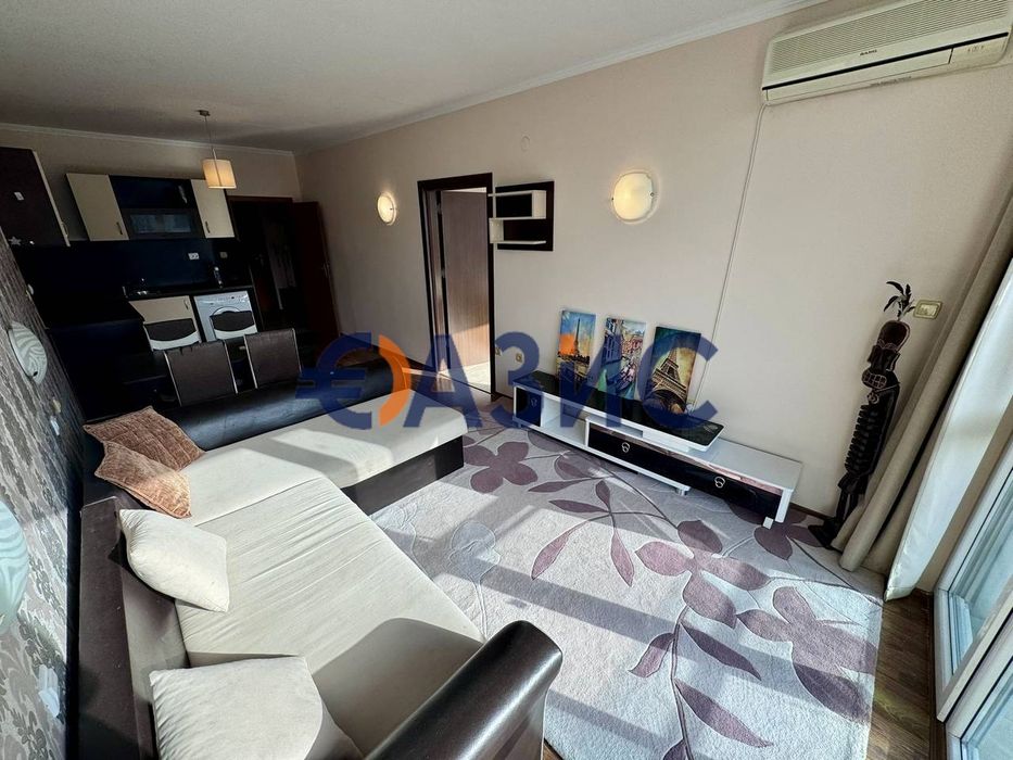 Продава се Тристаен апартамент в Несебър - 83 кв.м за 860 €/кв.м - Снимка #9