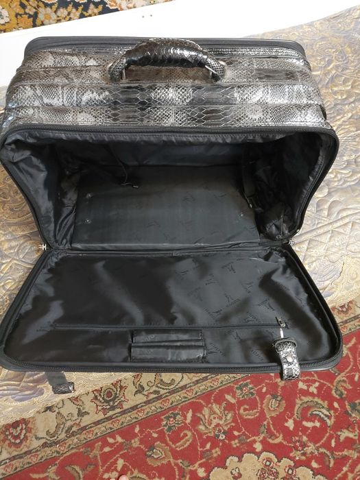 Сумка чемодан дорожный