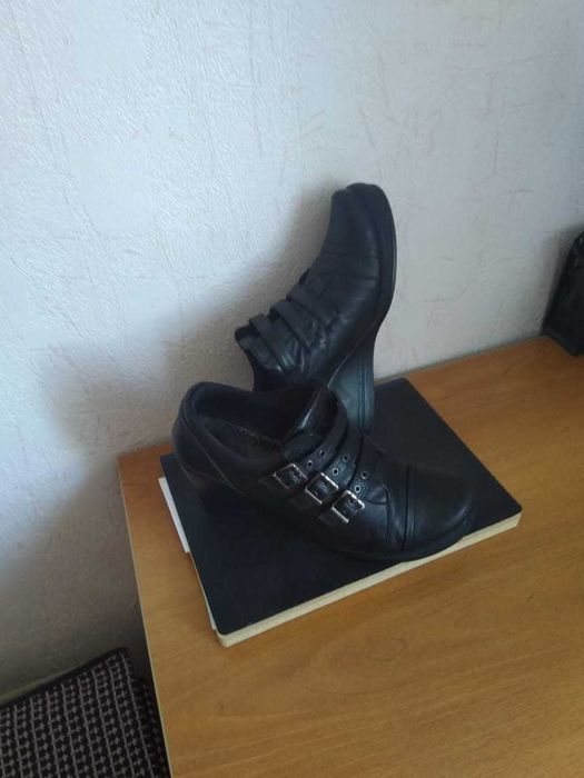 Продам женские осенние ботильоны