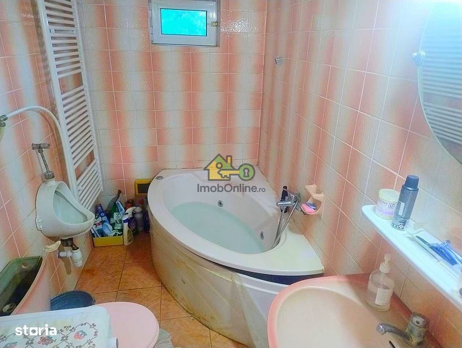 Casa individuala cu teren de 638 mp - zona Giroc