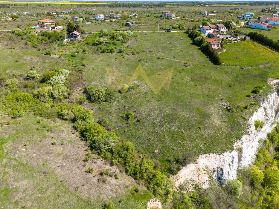 Парцел в Добрич, област-с.Топола площ 3136 цена 155000